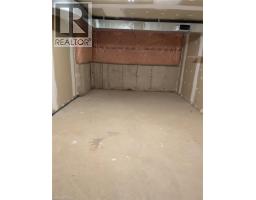 600 SILVERBIRCH Boulevard UnitNo. 102 - 44