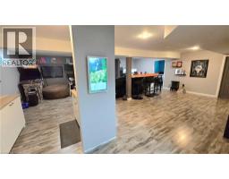 62 DRIFTWOOD Drive - 22