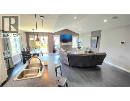 62 DRIFTWOOD Drive - 7