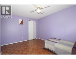 10 BALFOUR Crescent - 21