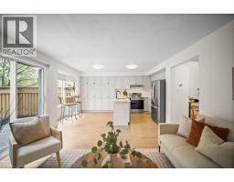 320 HAMILTON Drive UnitNo. 10 - 20