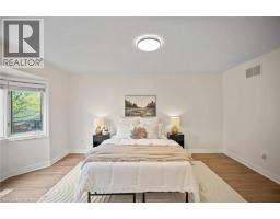 320 HAMILTON Drive UnitNo. 10 - 27