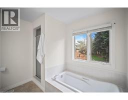 320 HAMILTON Drive UnitNo. 10 - 32