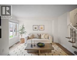 320 HAMILTON Drive UnitNo. 10 - 4