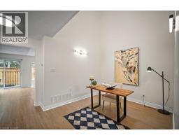 320 HAMILTON Drive UnitNo. 10 - 9