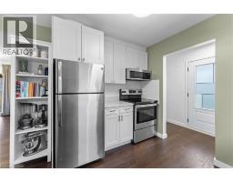 142 MARCELLA Crescent - 11