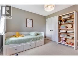 82 MAPLECREST Drive - 16