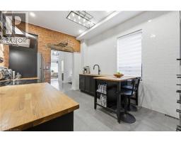 252 KING Street W - 20
