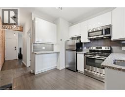 252 KING Street W - 32