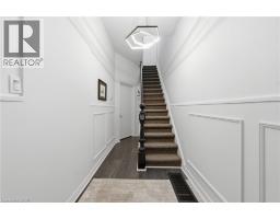 252 KING Street W - 8