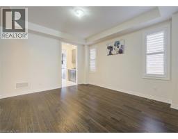 588 BECKVIEW Crescent - 8