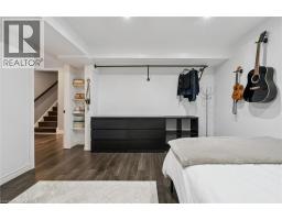 395 MAIDSTONE Crescent - 32