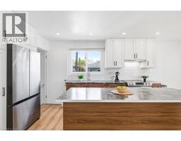 211 BALLANTYNE Avenue - 10