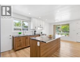 211 BALLANTYNE Avenue - 11