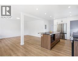 211 BALLANTYNE Avenue - 14