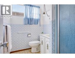 211 BALLANTYNE Avenue - 27