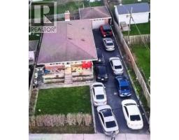 211 BALLANTYNE Avenue - 31
