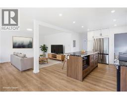 211 BALLANTYNE Avenue - 8