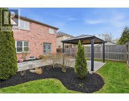 27 BARRETT Avenue - 32