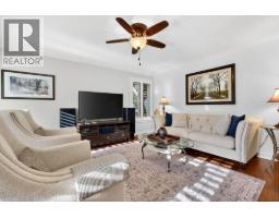89 STONEGATE Drive - 7