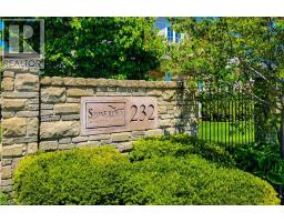 232 STONEHENGE Drive UnitNo. 2 - 3