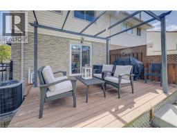 10 MEADOW WOODS Crescent - 31