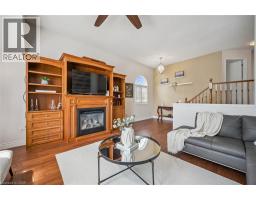 96 HAY Crescent - 14