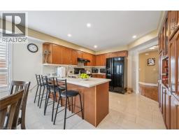 96 HAY Crescent - 8