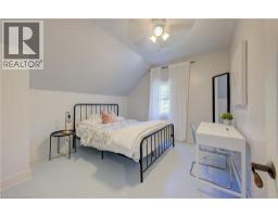 350 VICTORIA Street S - 9