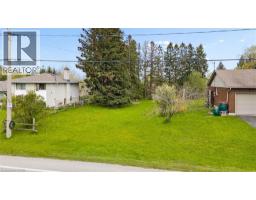 142 CARSON Drive - 6