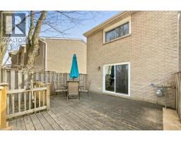 121 MORGAN Avenue UnitNo. 7 - 33