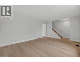 58 CATHERINE Street - 10