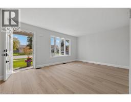 58 CATHERINE Street - 5