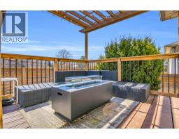5 BRADBURY Crescent - 29