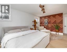 327 GOODRAM Drive - 21