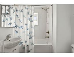 21 MOUNTWOOD Avenue UnitNo. 7 - 43