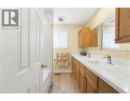 10 HUISMAN Lane - 24