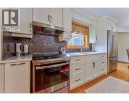 33 HUGHSON Street - 14
