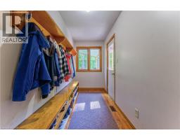 33 HUGHSON Street - 19
