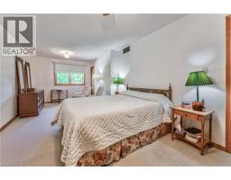 33 HUGHSON Street - 27