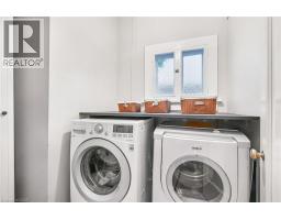 122 DUFFERIN Avenue - 30
