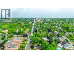 122 DUFFERIN Avenue - 50