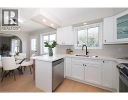 27 SCENIC WOOD Crescent - 16
