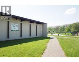 27 SCENIC WOOD Crescent - 41