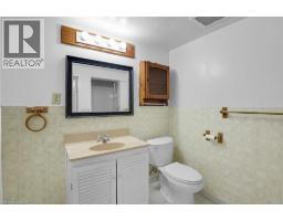 7812 BADGER Road - 18