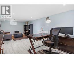 14 LORNE Crescent - 28