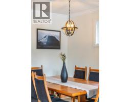 72 ATHENIA Drive - 13