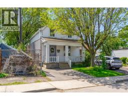 168 BRITANNIA Avenue - 2