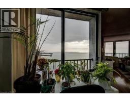 33 HARBOUR Square UnitNo. 2801 - 19