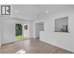 375 SILVERBIRCH Boulevard - 11